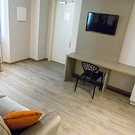 San Giovanni 4*