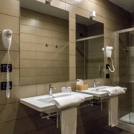 San Giovanni 4*