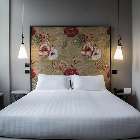 San Giovanni מלון 4*